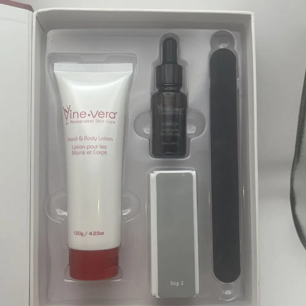 Vine Vera Resveratrol Skin Care Manicure Set The Nail Collection New